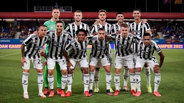 cầu thủ juventus Đồng phục đặc trưng của câu lạc bộ hoàng kim